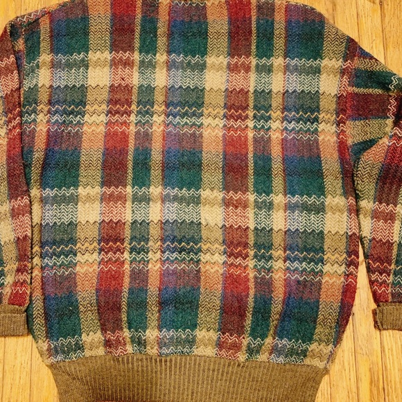 Boston Trader’s 90’s Beautiful Sweater - Picture 8 of 8